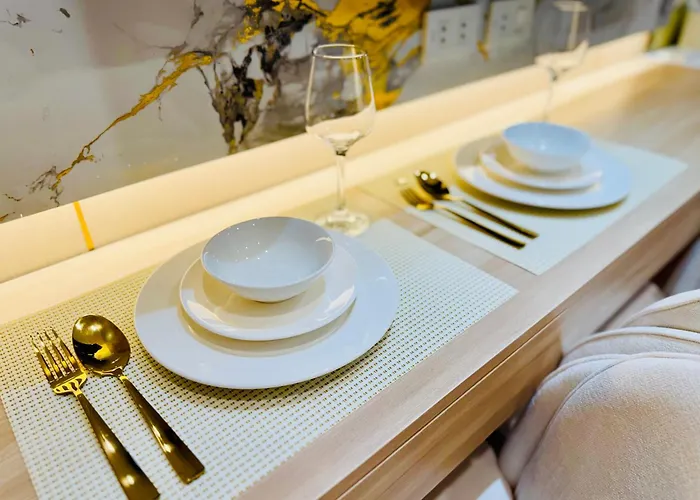 Aparthotel Cozy Near Moa & Airport Netflix And Alexa 4*